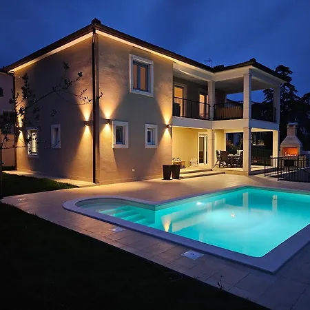 Kortus - Private Pool&700mbeach Savudrija