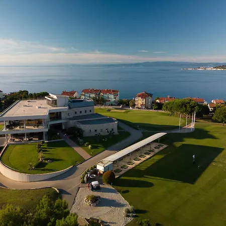 Kortus Luxury Modern Near Petram Resort, 700m And Adriatic Golf *