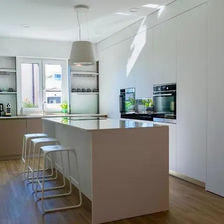 Kortus Luxury Modern Near Petram Resort, 700m And Adriatic Golf *